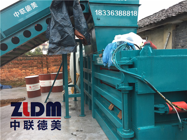 DM160打包機井岡山客戶現(xiàn)場