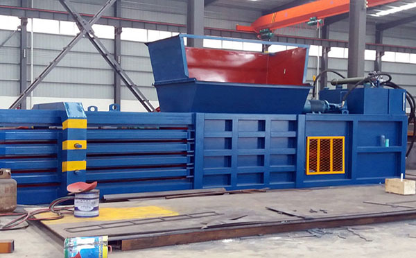 半自動(dòng)廢紙打包機(jī)打包視頻