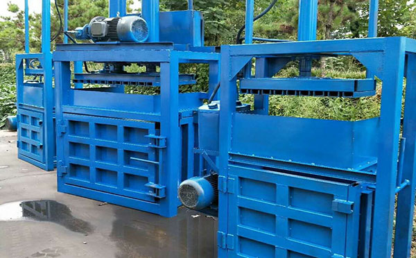 半自動(dòng)廢紙打包機(jī)器